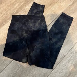 Lululemon align High-Rise Pant
25” Size 2